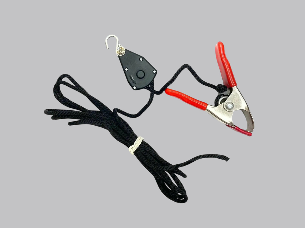 5 PINCE DE MONTAGE «TROISIÈME MAIN»